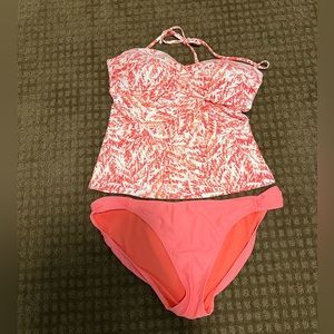 Old Navy Swimsuit set